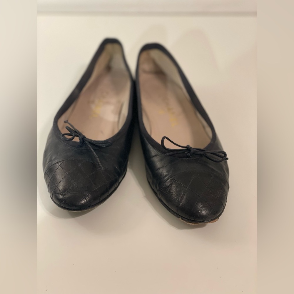 Vintage pre-loved black CHANEL Ballerina flats/slippers. EU Size 40.5